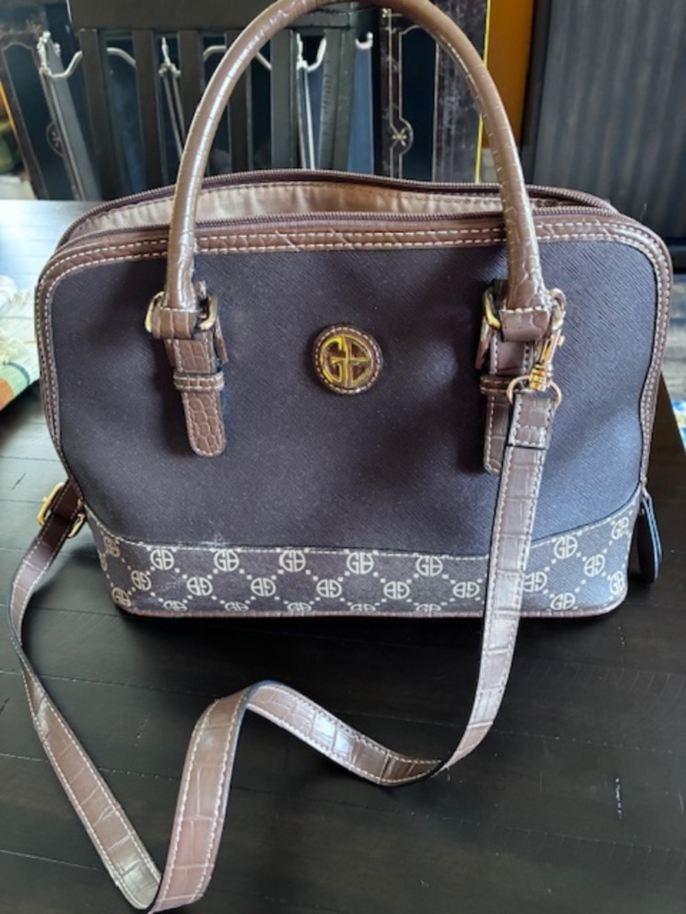 Giani Bernini handbag
